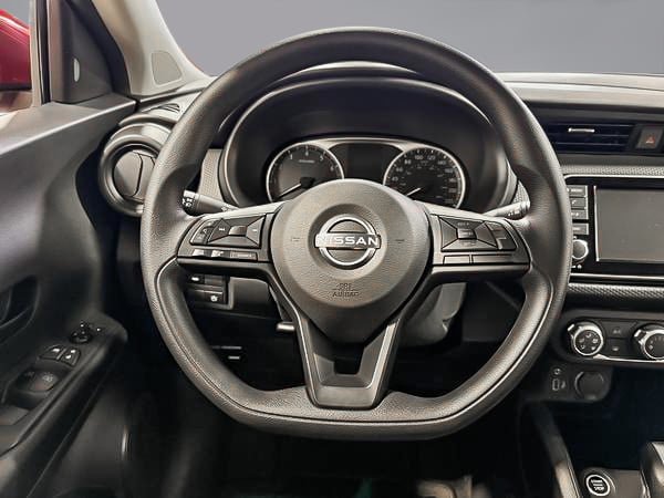 2025 Nissan Kicks Play S-13