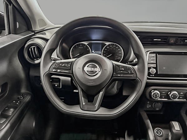 2025 Nissan Kicks Play S-13