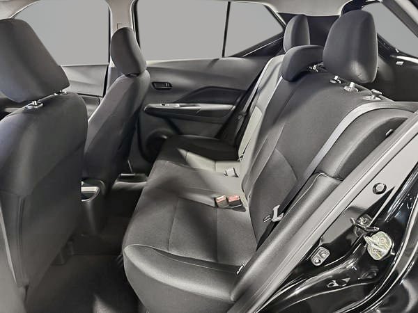 2025 Nissan Kicks Play S-23