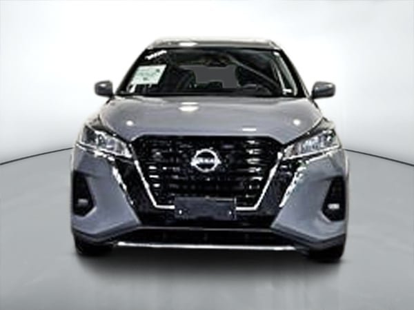 2025 Nissan Kicks Play SV-7