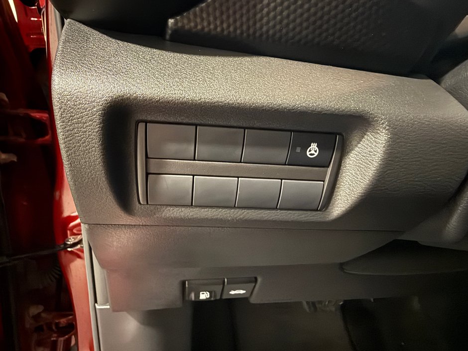 Nissan Kicks Play SV 2025-12