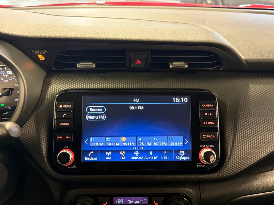 Nissan Kicks Play SV 2025-20