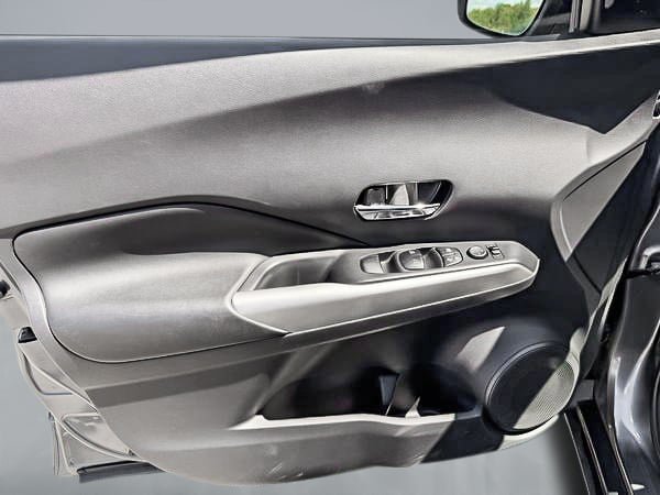 2018 Nissan Kicks SR-10
