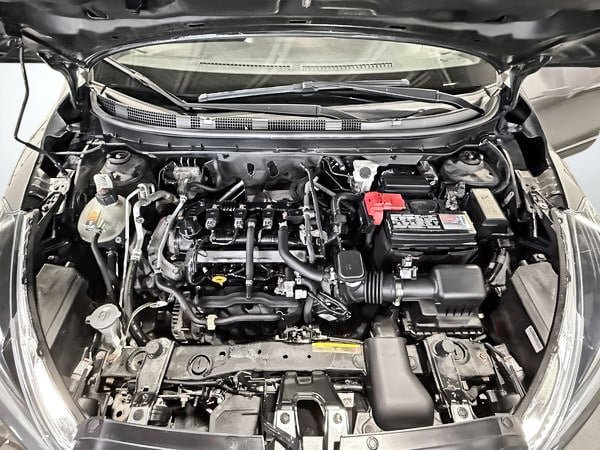 Nissan Kicks S 2018-25