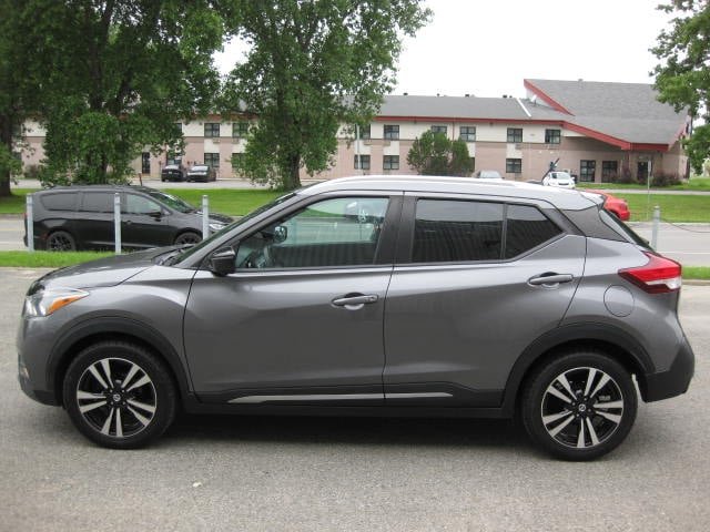 2019 Nissan Kicks SR-2