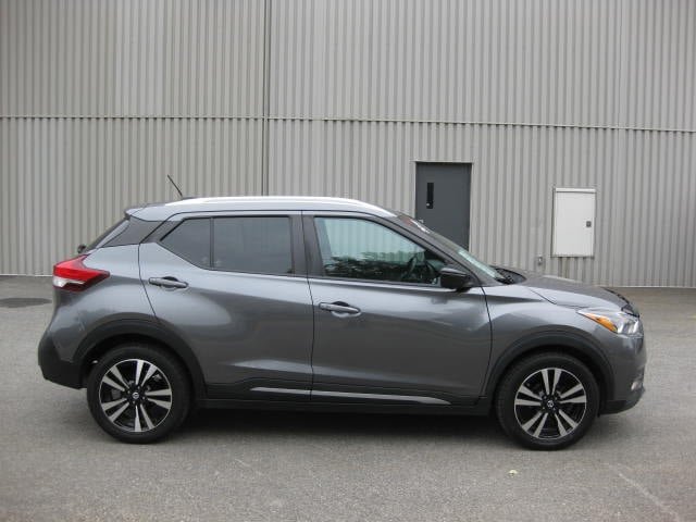 2019 Nissan Kicks SR-5