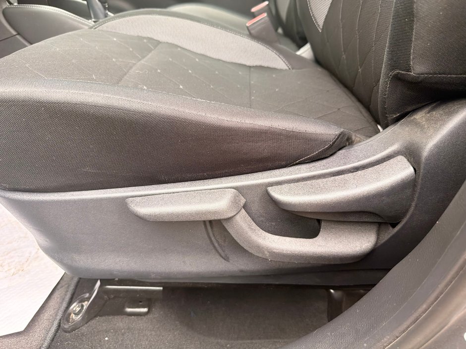 Nissan Kicks SV 2020-14