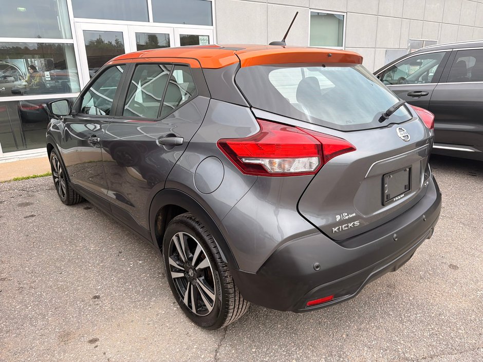 Nissan Kicks SV 2020-4