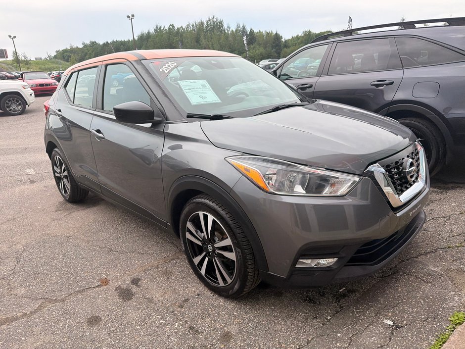 Nissan Kicks SV 2020-0