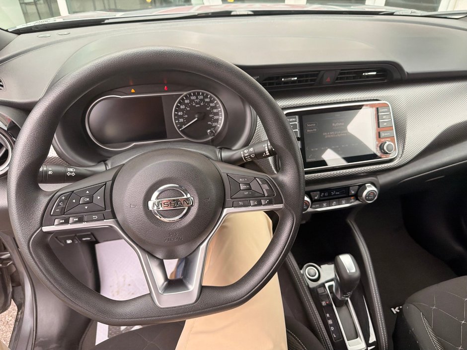 Nissan Kicks SV 2020-23