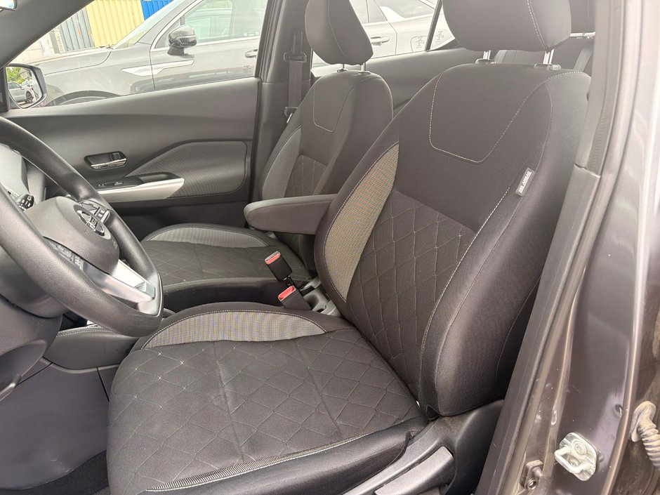 Nissan Kicks SV 2020-13