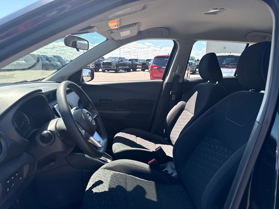 2021 Nissan Kicks S-10