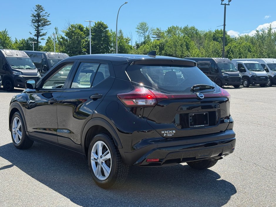 2021 Nissan Kicks S-4