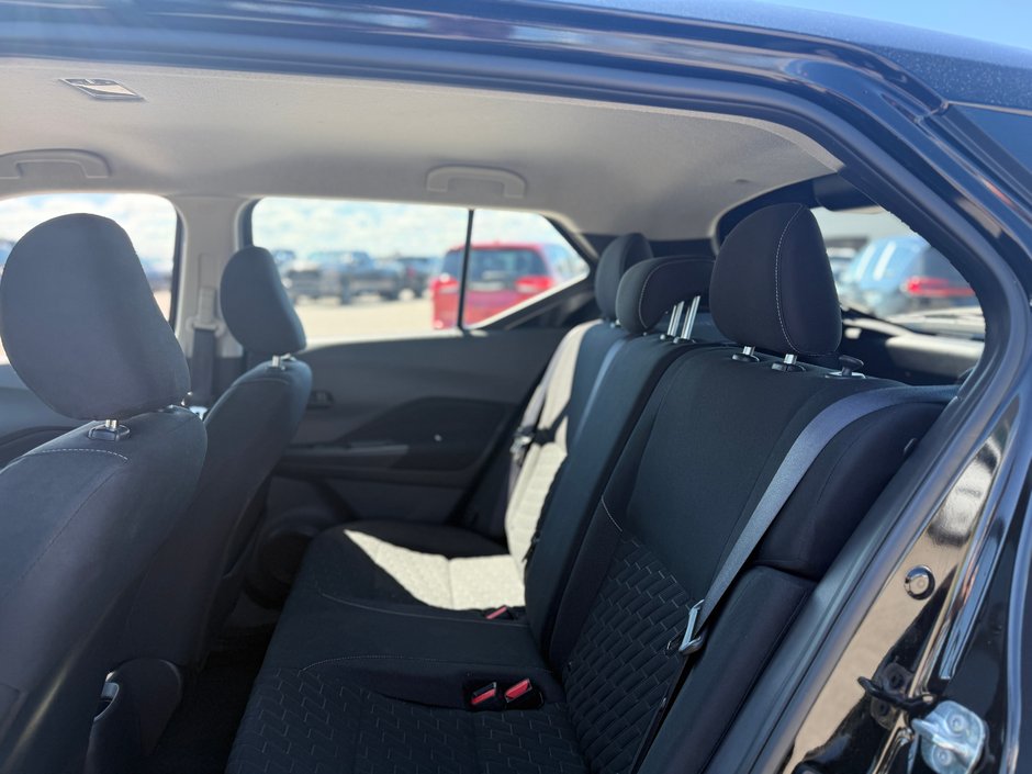 2021 Nissan Kicks S-8