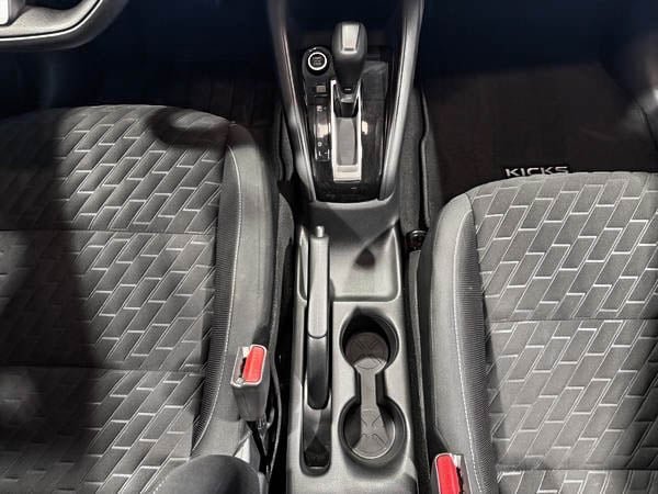Nissan Kicks S 2021-22