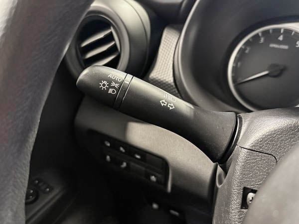 Nissan Kicks S 2021-16