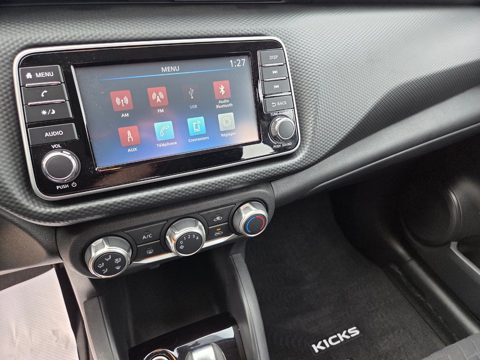 2021 Nissan Kicks S-14