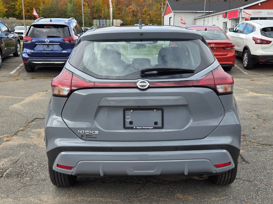 2021 Nissan Kicks S-3