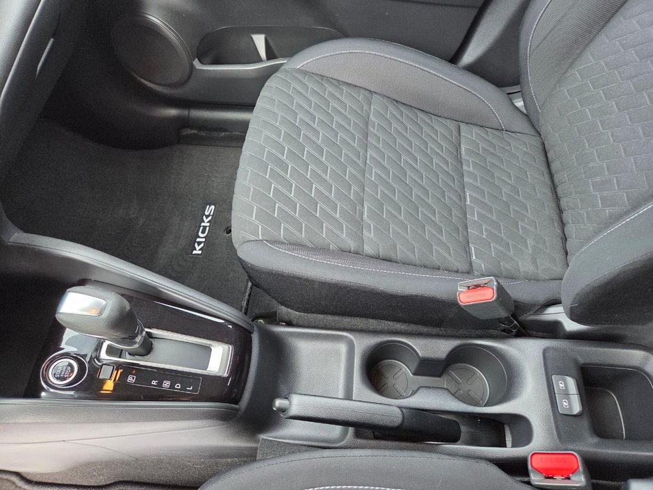 2021 Nissan Kicks S-15