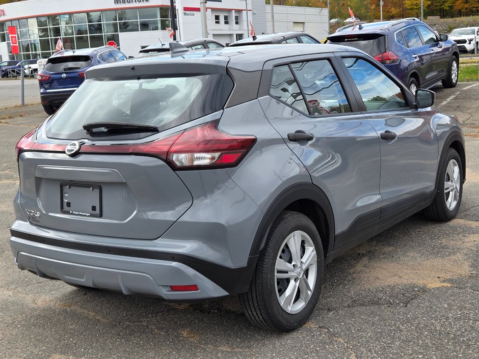 2021 Nissan Kicks S-2