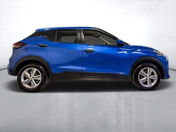 2023 Nissan Kicks S-1