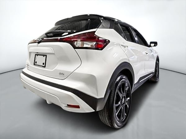 Nissan Kicks SR 2023-2