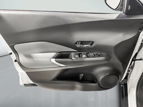 Nissan Kicks SR 2023-10