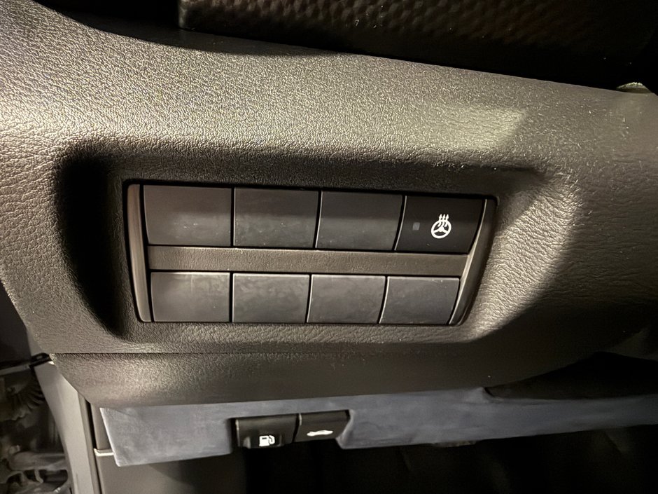Nissan Kicks SV 2023-12