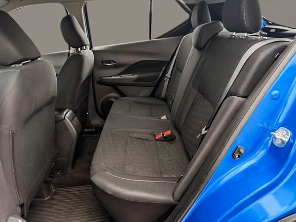 Nissan Kicks SV 2023-25