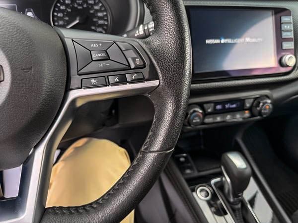 Nissan Kicks SV 2023-19