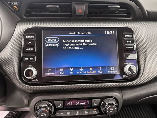 Nissan Kicks SV 2023-22