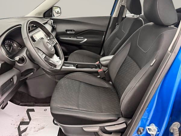 Nissan Kicks SV 2023-13