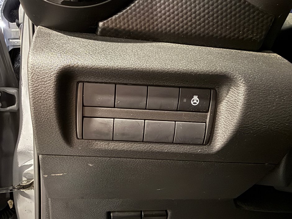 2023 Nissan Kicks SV-12