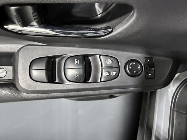 Nissan Kicks SR 2024-11