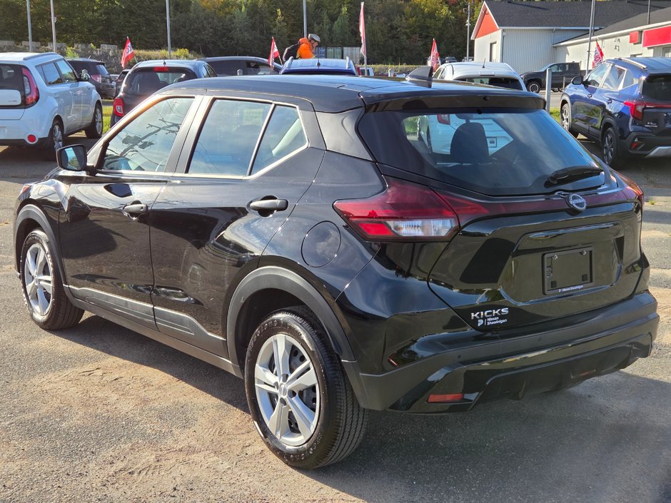2024 Nissan Kicks S-4