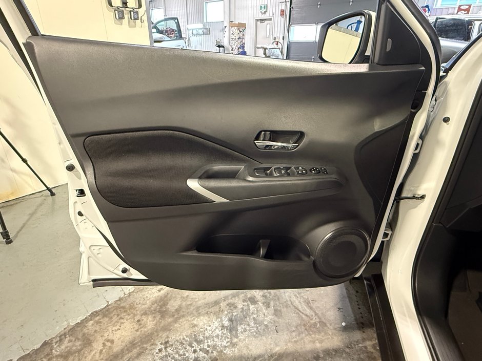 Nissan Kicks SV 2024-10