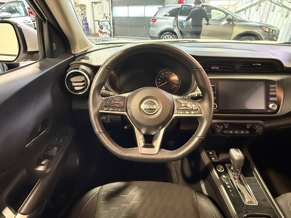Nissan Kicks SV 2024-14