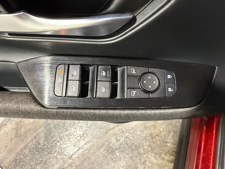 Nissan Kicks SV 2025-11