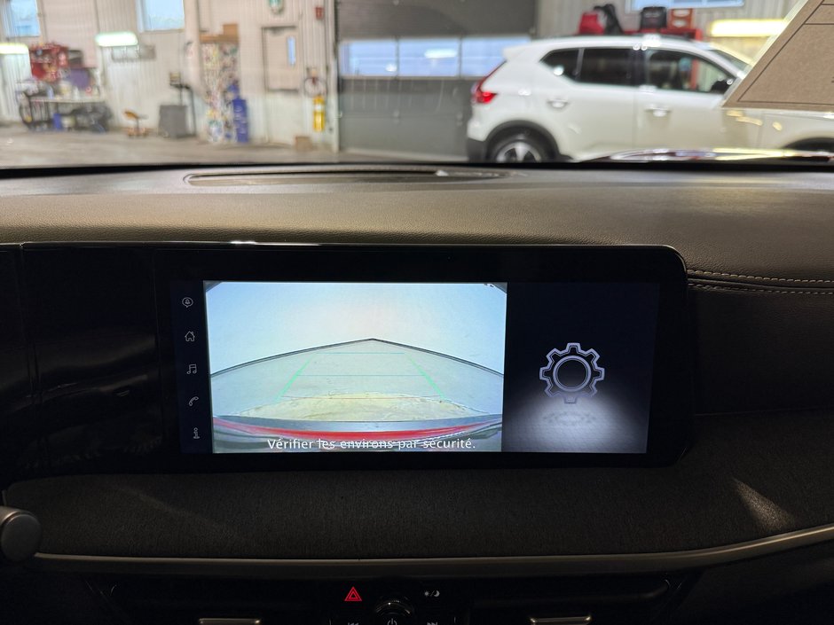 Nissan Kicks SV 2025-21