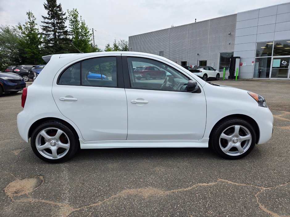 Nissan Micra SR 2015-5