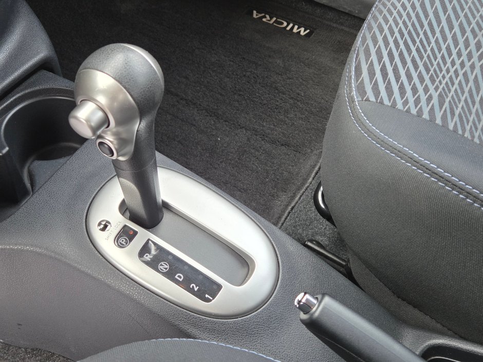 Nissan Micra SR 2015-13