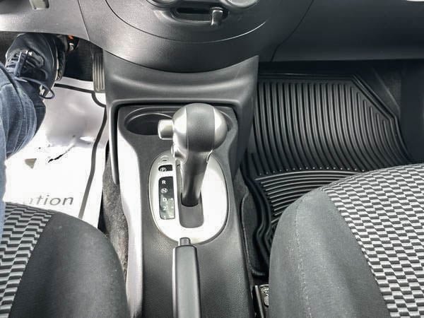 2015 Nissan Micra SV-17