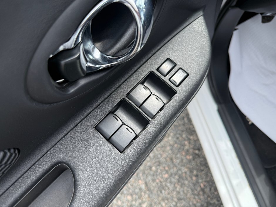 2018 Nissan Micra SV-10