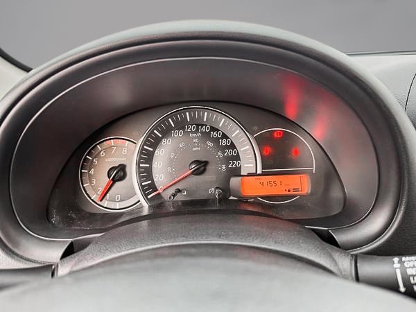 Nissan Micra S 2019-15