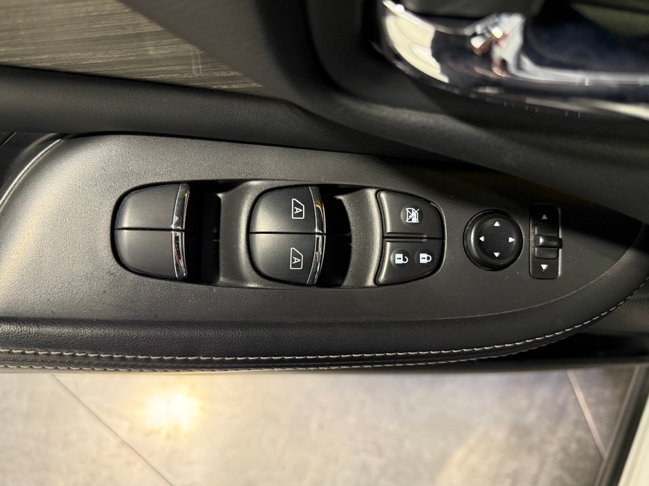 Nissan Murano SL 2015-12