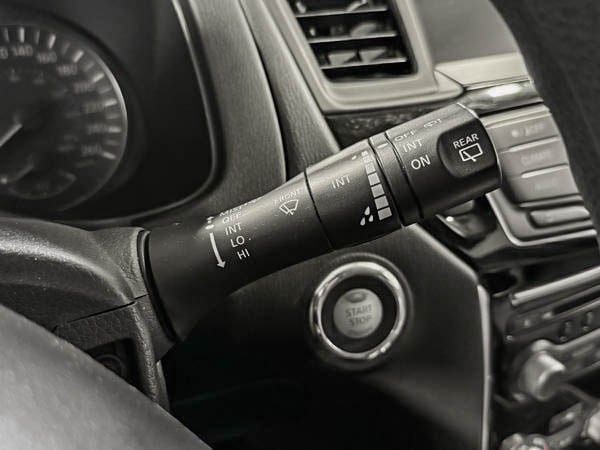 2018 Nissan Pathfinder S-17
