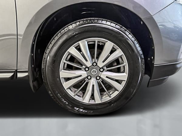 Nissan Pathfinder SL 2018-10