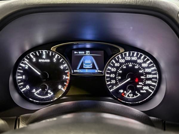 Nissan Pathfinder SL 2018-20