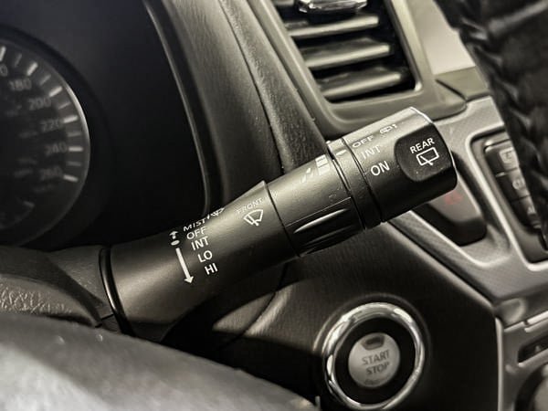 Nissan Pathfinder SL 2018-19