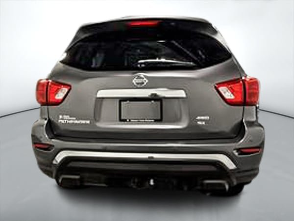 Nissan Pathfinder SL 2018-3